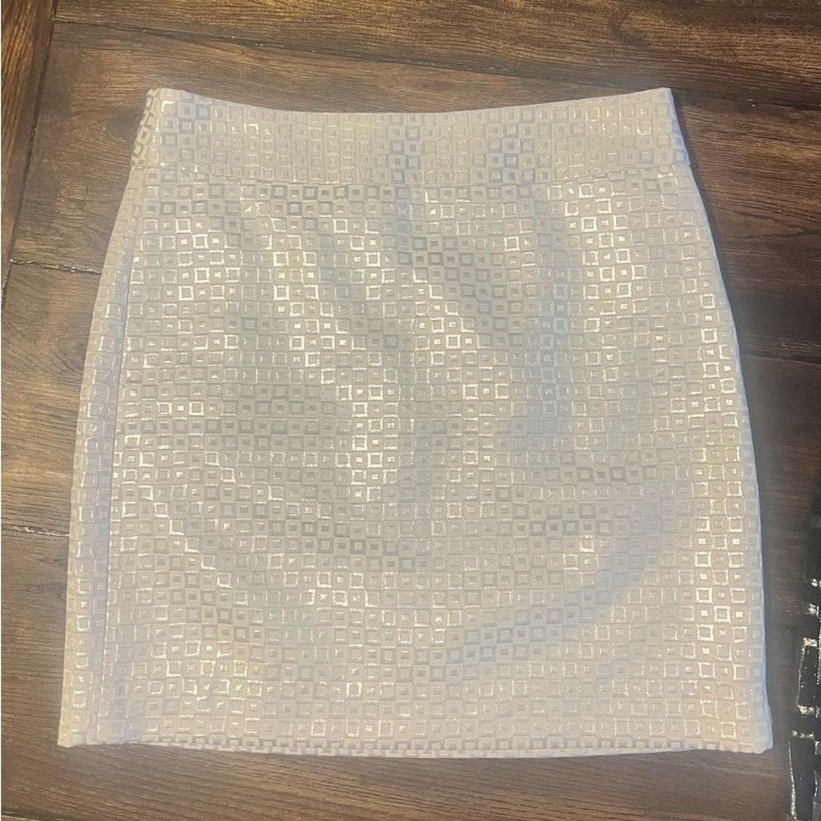 Banana Republic White And Silver Geometric Mini Skirt